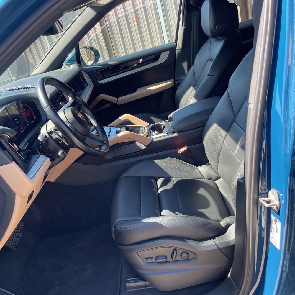 2024 Porsche Cayenne Base