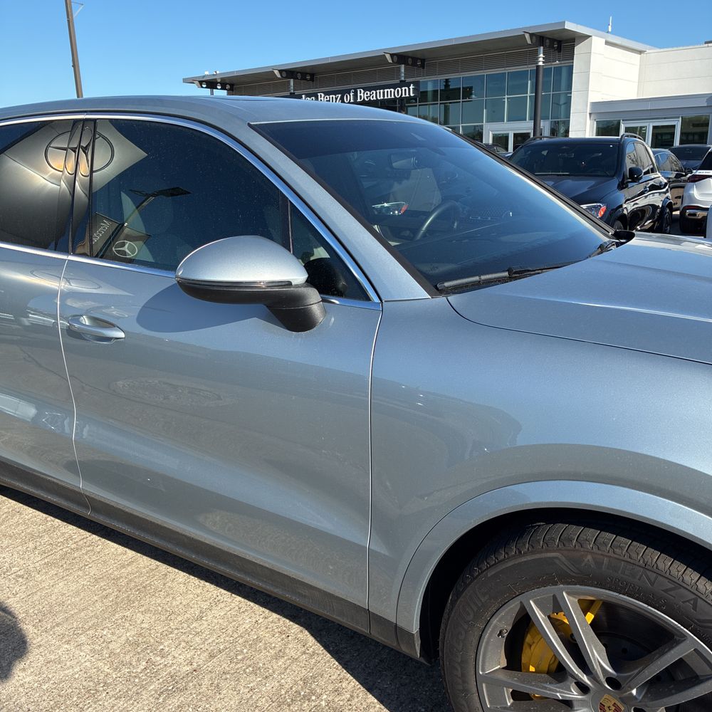 2024 Porsche Cayenne Base