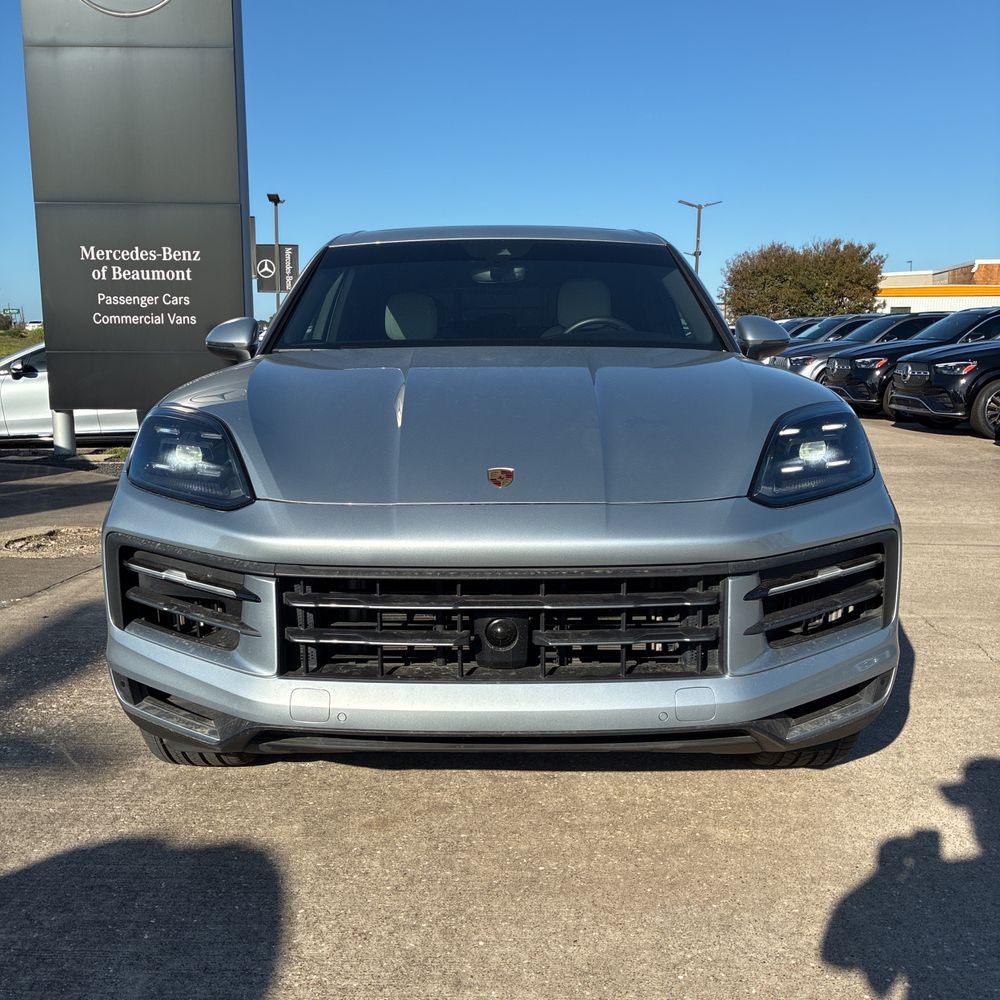 2024 Porsche Cayenne Base