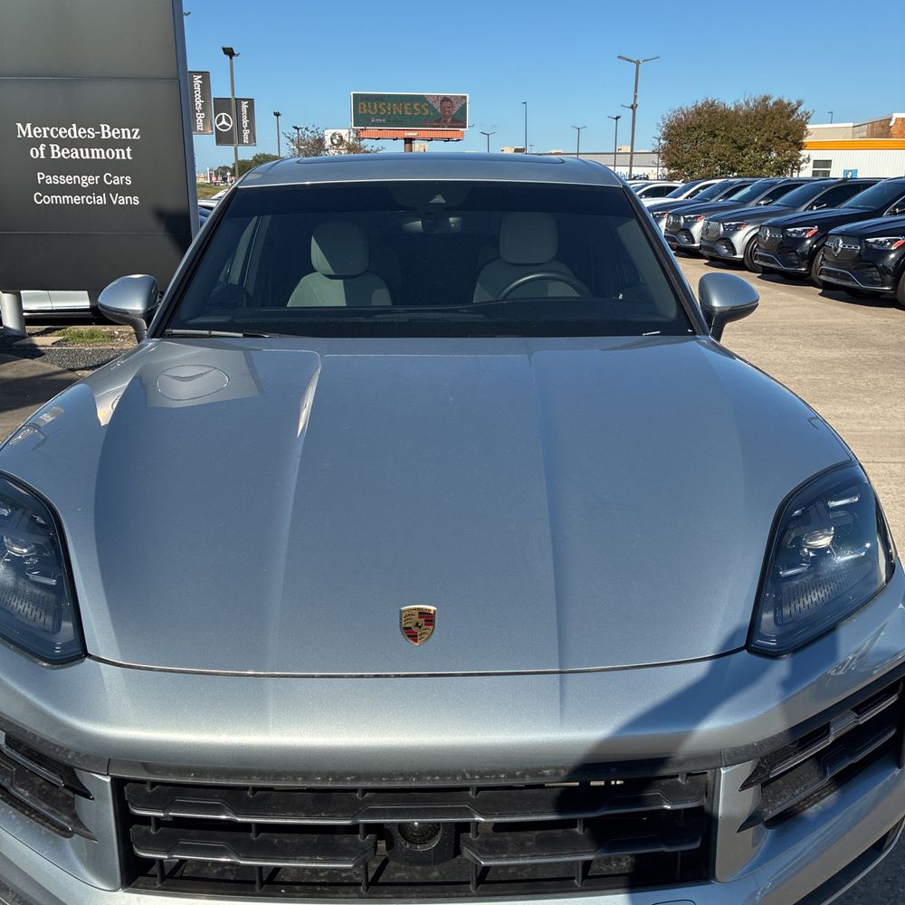 2024 Porsche Cayenne Base
