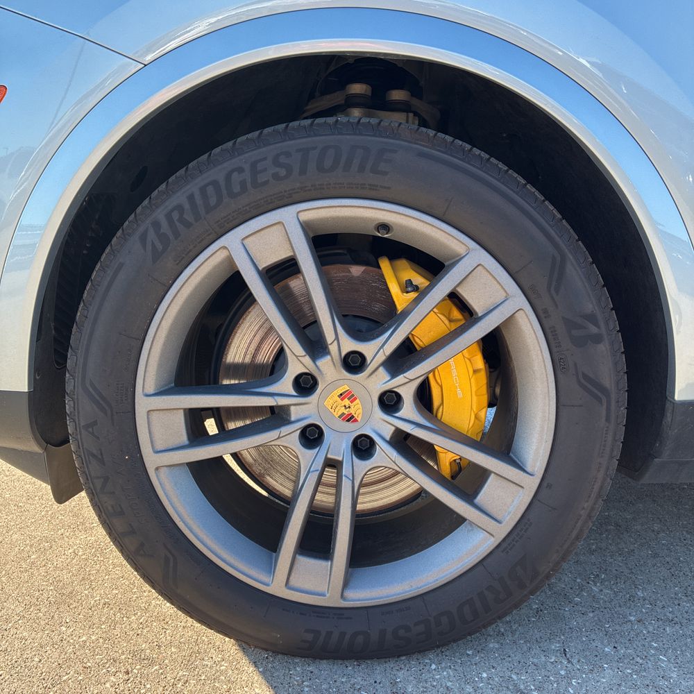 2024 Porsche Cayenne Base
