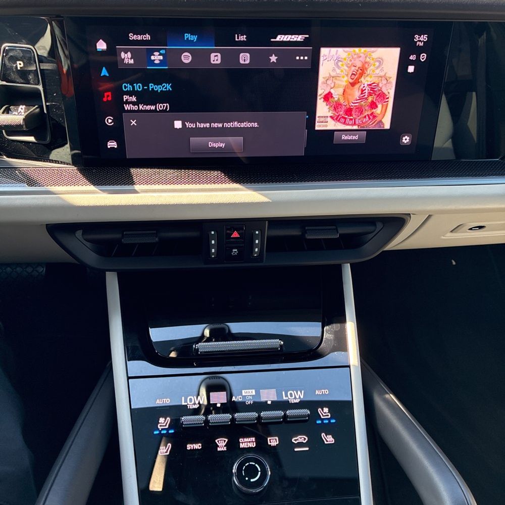 2024 Porsche Cayenne Base