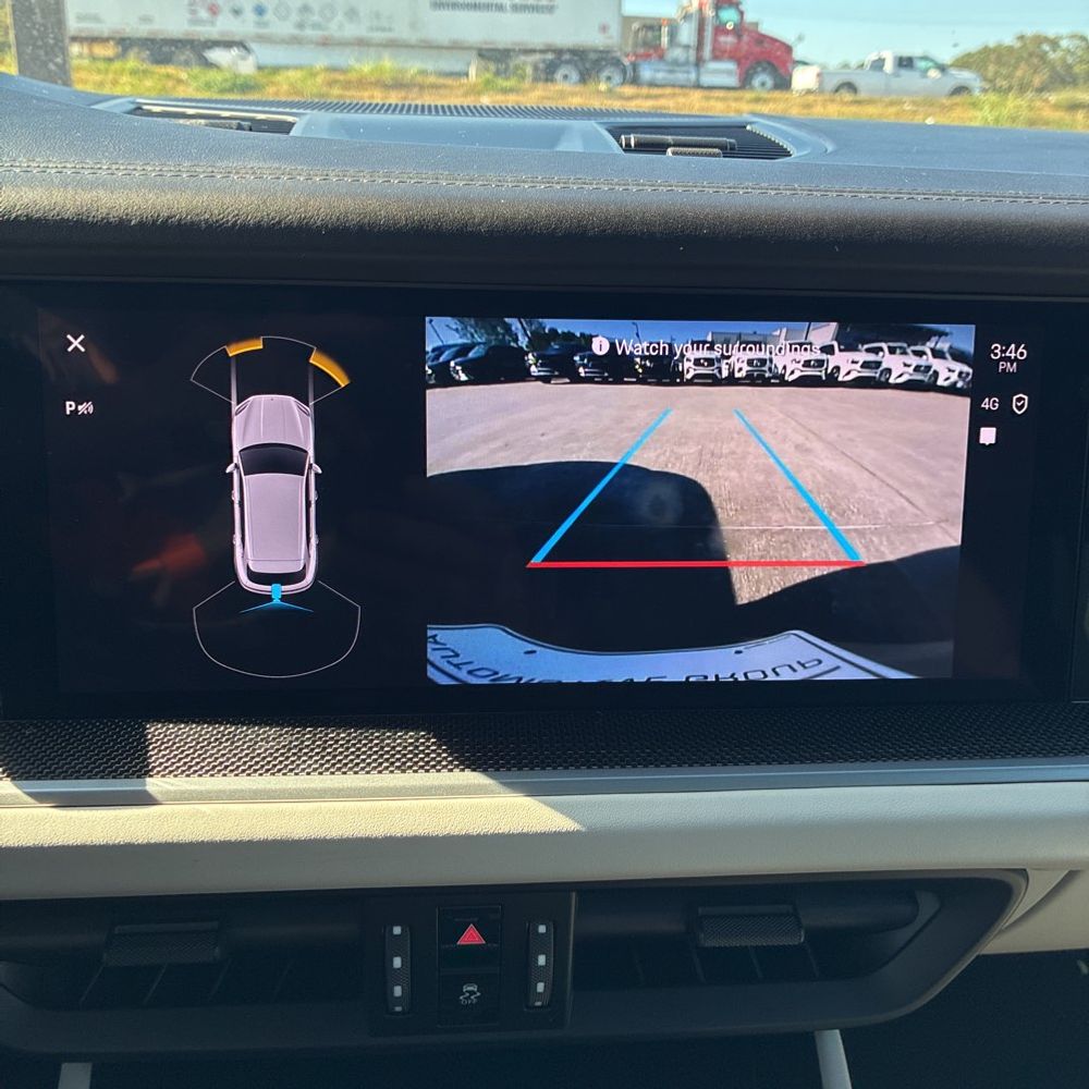 2024 Porsche Cayenne Base