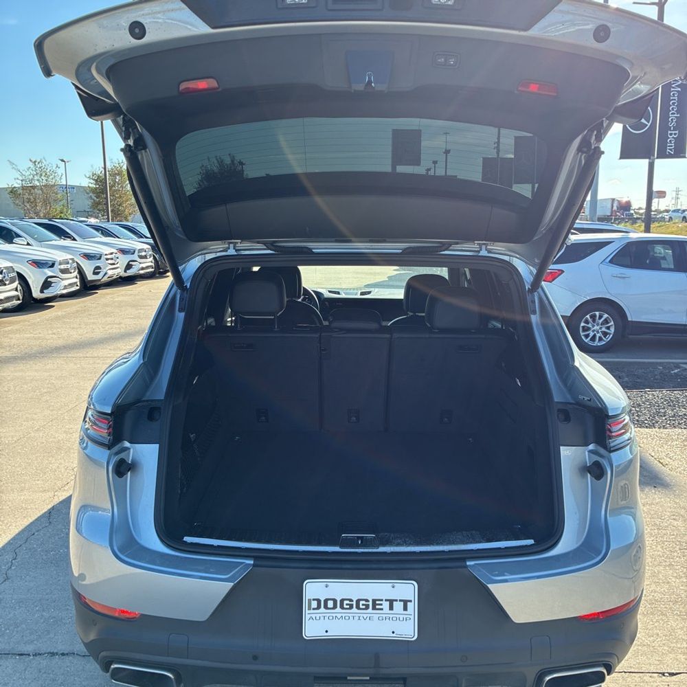 2024 Porsche Cayenne Base