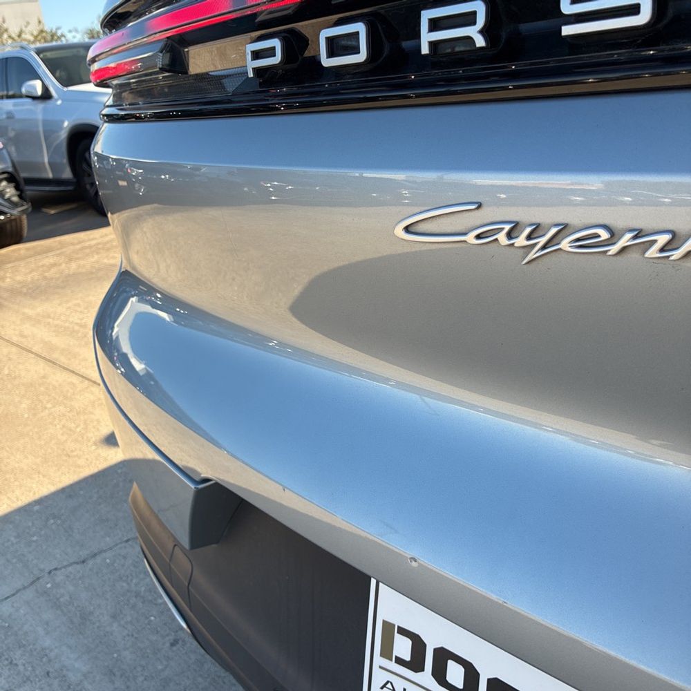 2024 Porsche Cayenne Base