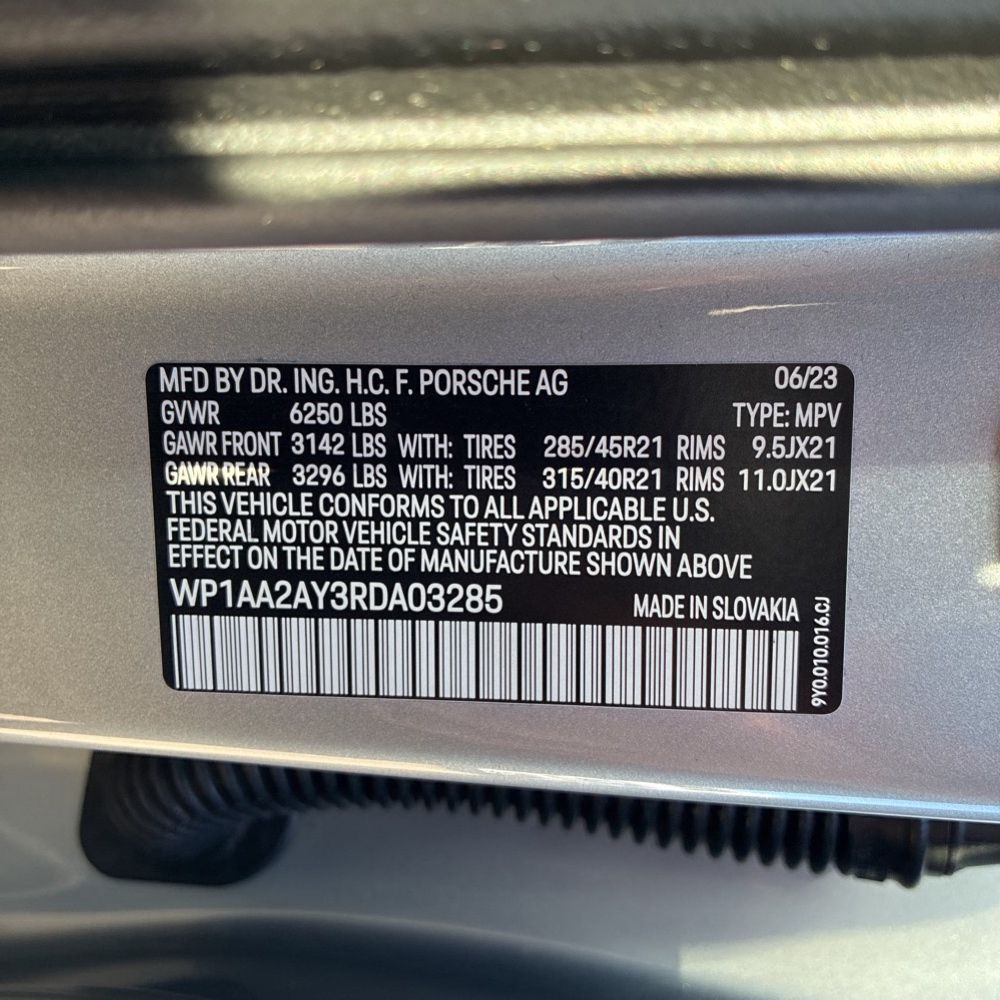 2024 Porsche Cayenne Base