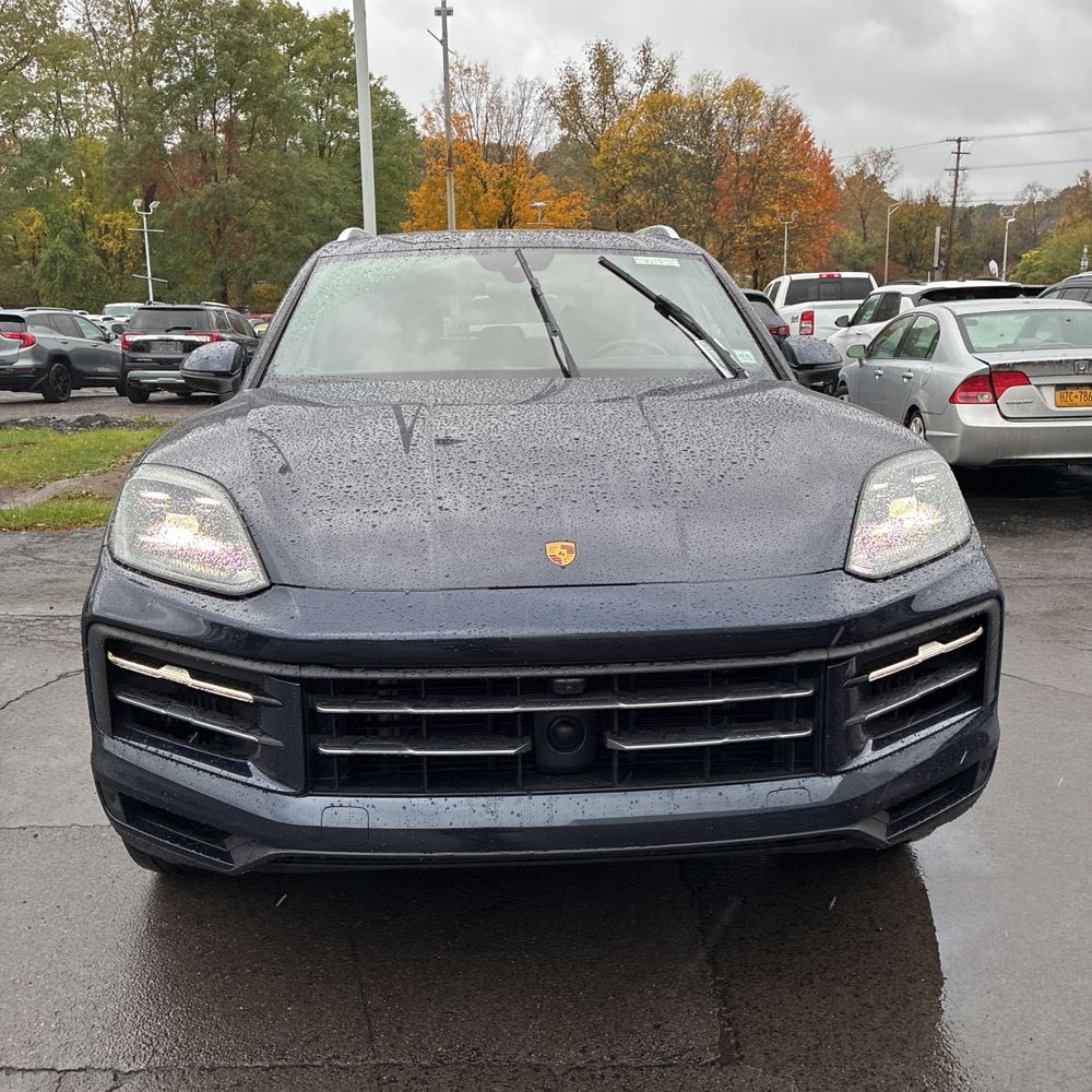 2024 Porsche Cayenne Base