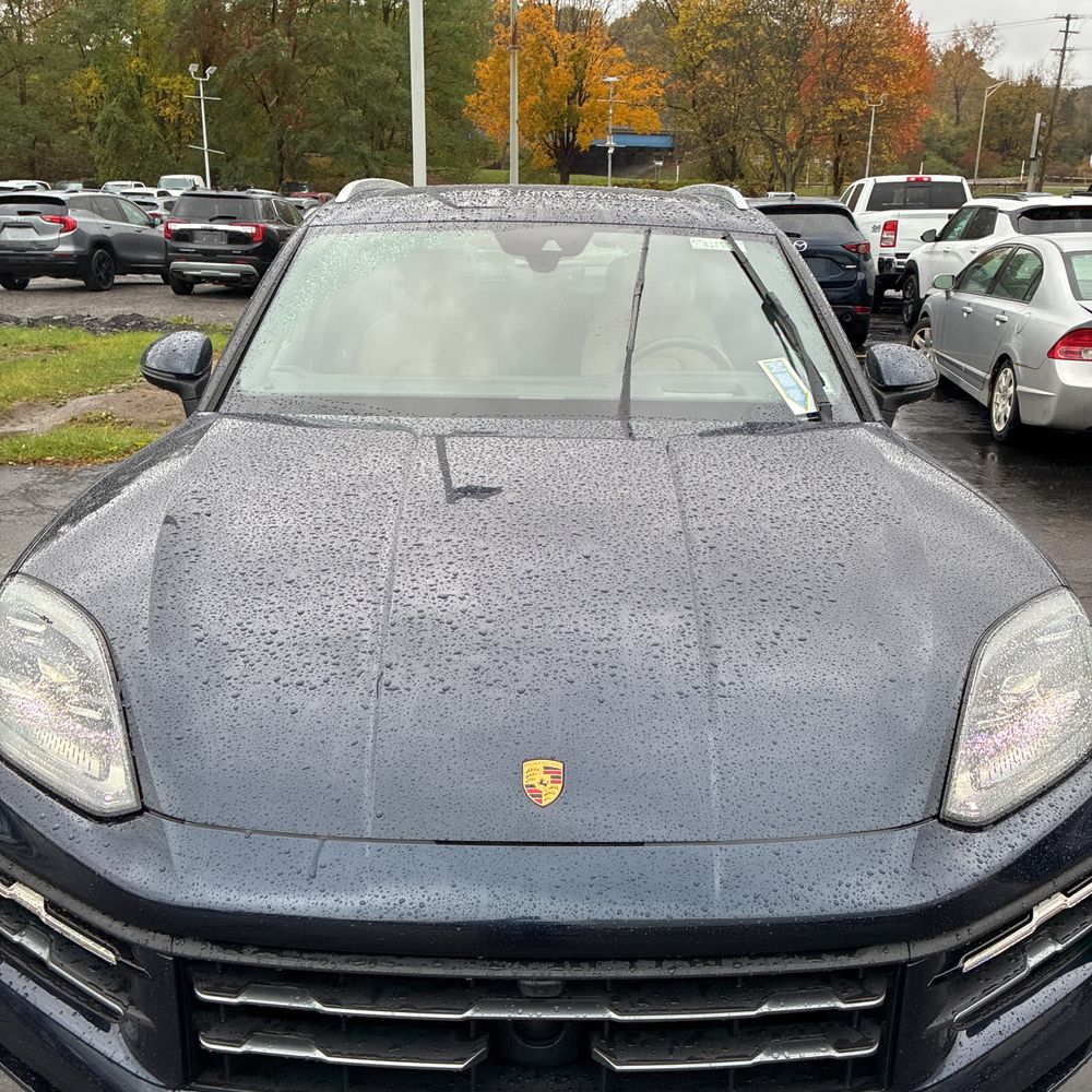 2024 Porsche Cayenne Base