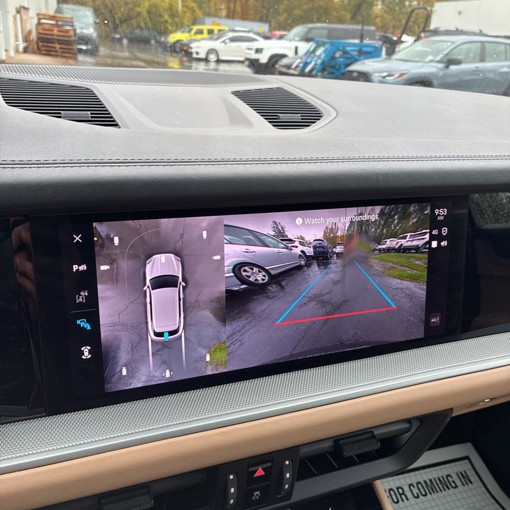 2024 Porsche Cayenne Base