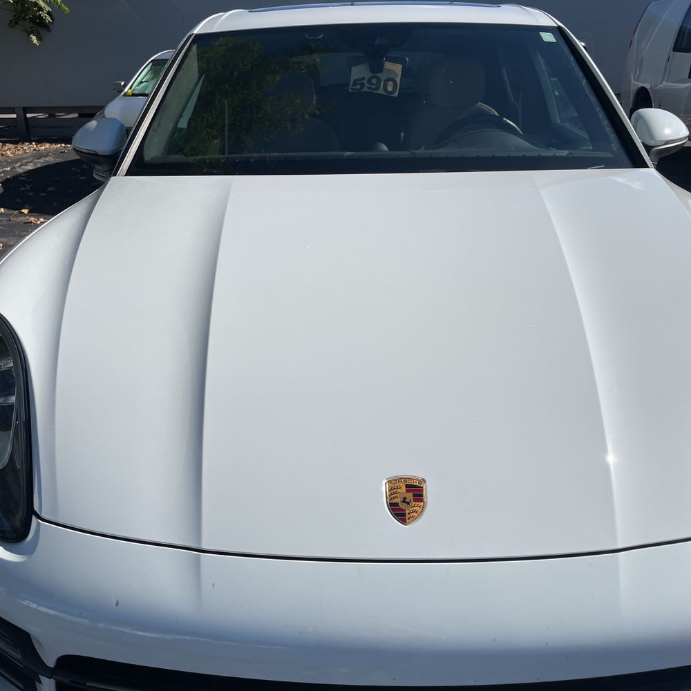 2023 Porsche Cayenne Platinum Edition