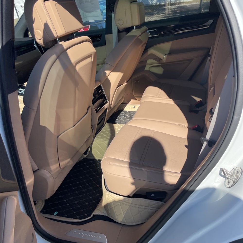 2023 Porsche Cayenne Platinum Edition