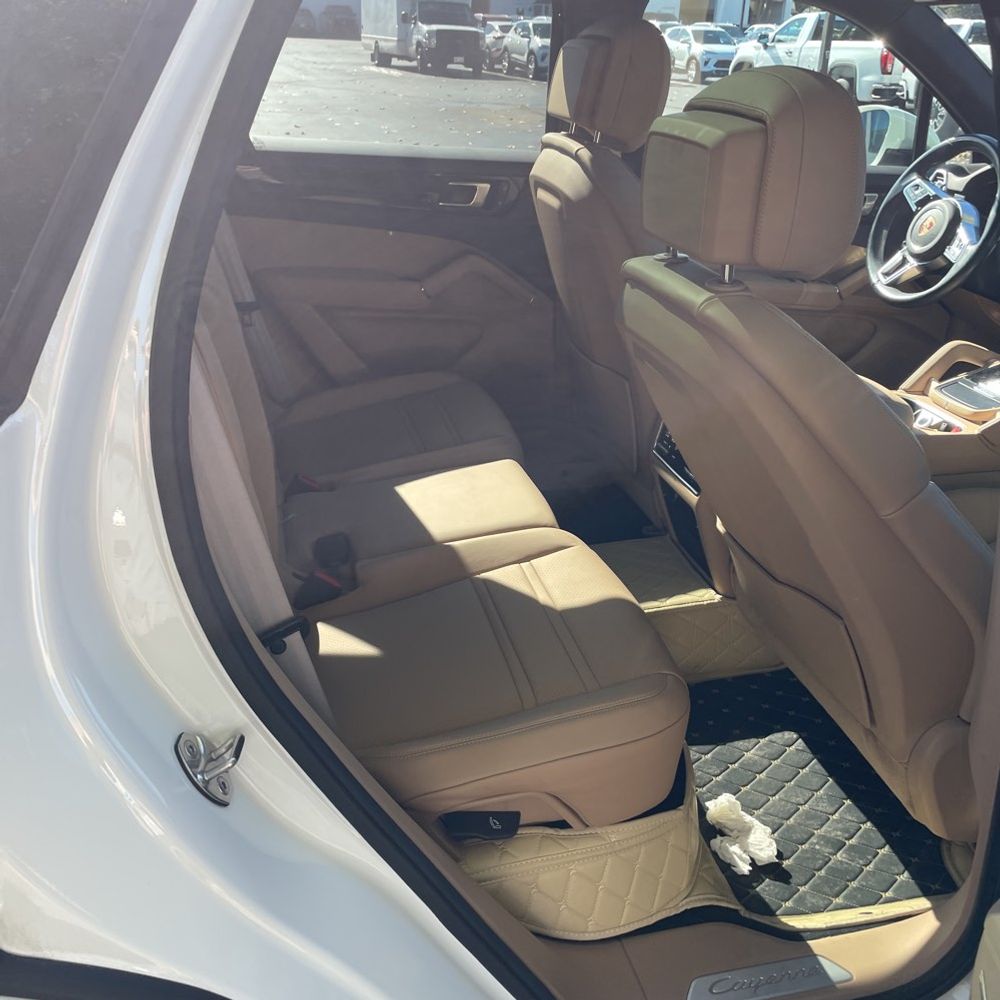 2023 Porsche Cayenne Platinum Edition
