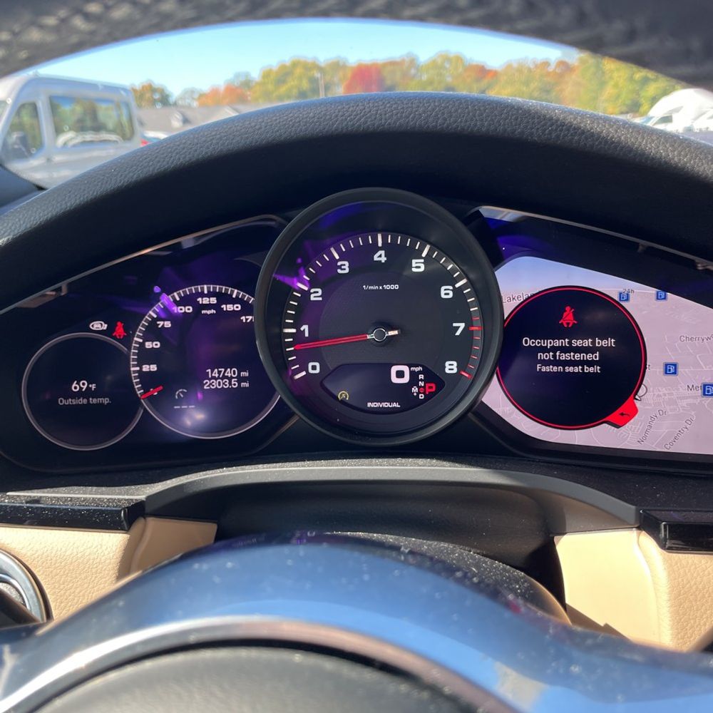 2023 Porsche Cayenne Platinum Edition