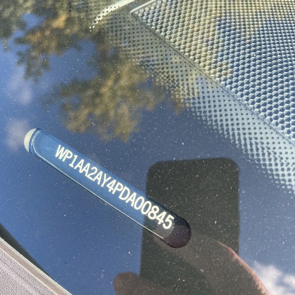 2023 Porsche Cayenne Platinum Edition