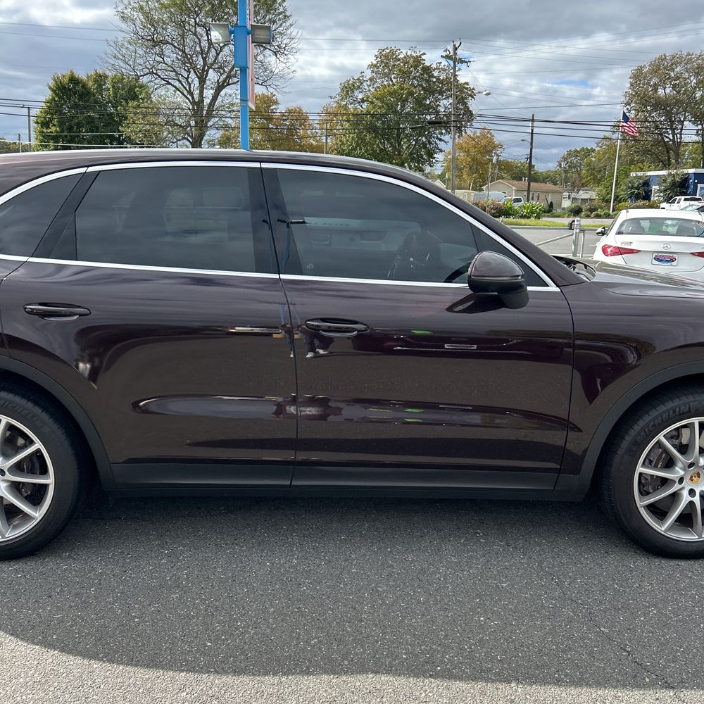 2023 Porsche Cayenne Base
