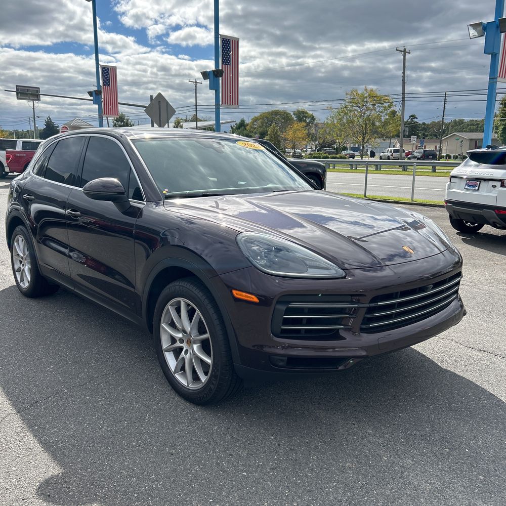 2023 Porsche Cayenne Base