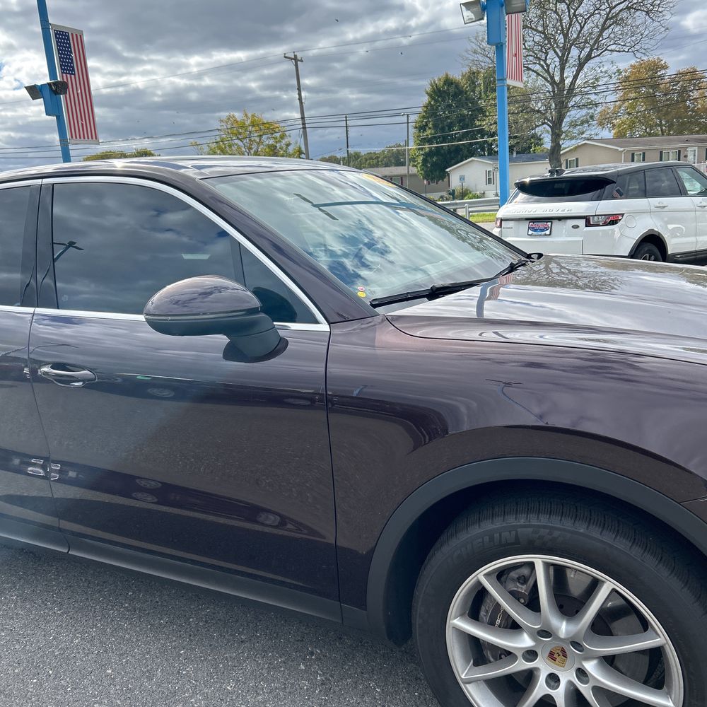 2023 Porsche Cayenne Base