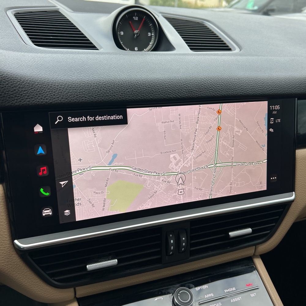 2023 Porsche Cayenne Base