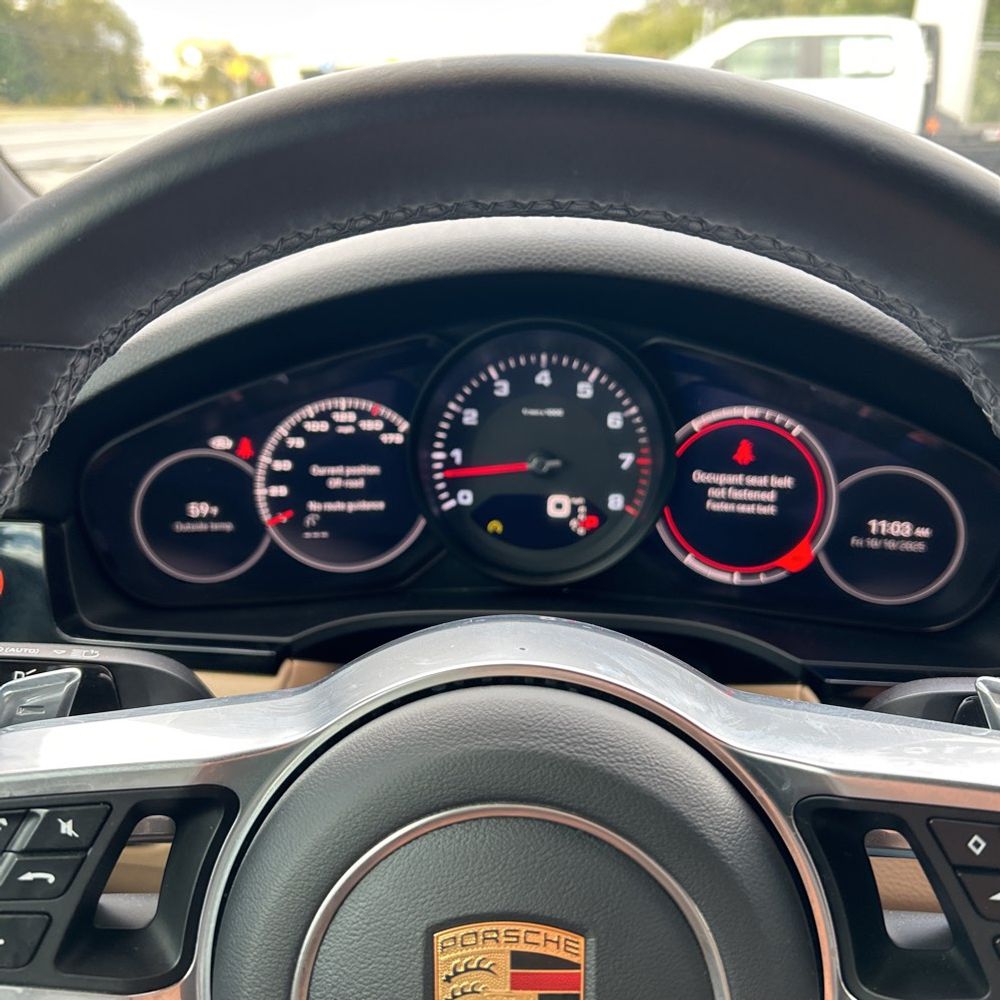 2023 Porsche Cayenne Base