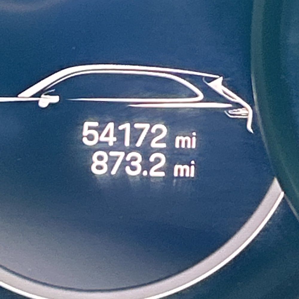 2023 Porsche Cayenne Base