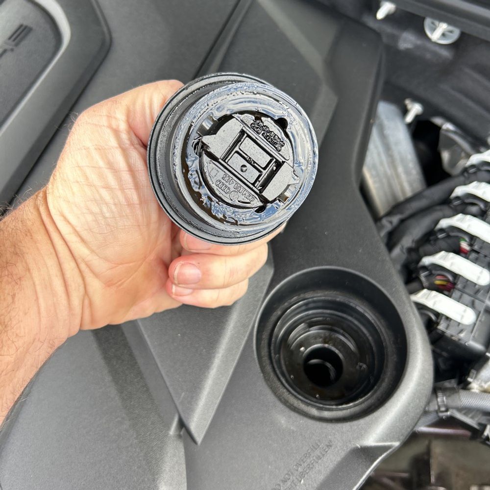 2023 Porsche Cayenne Base