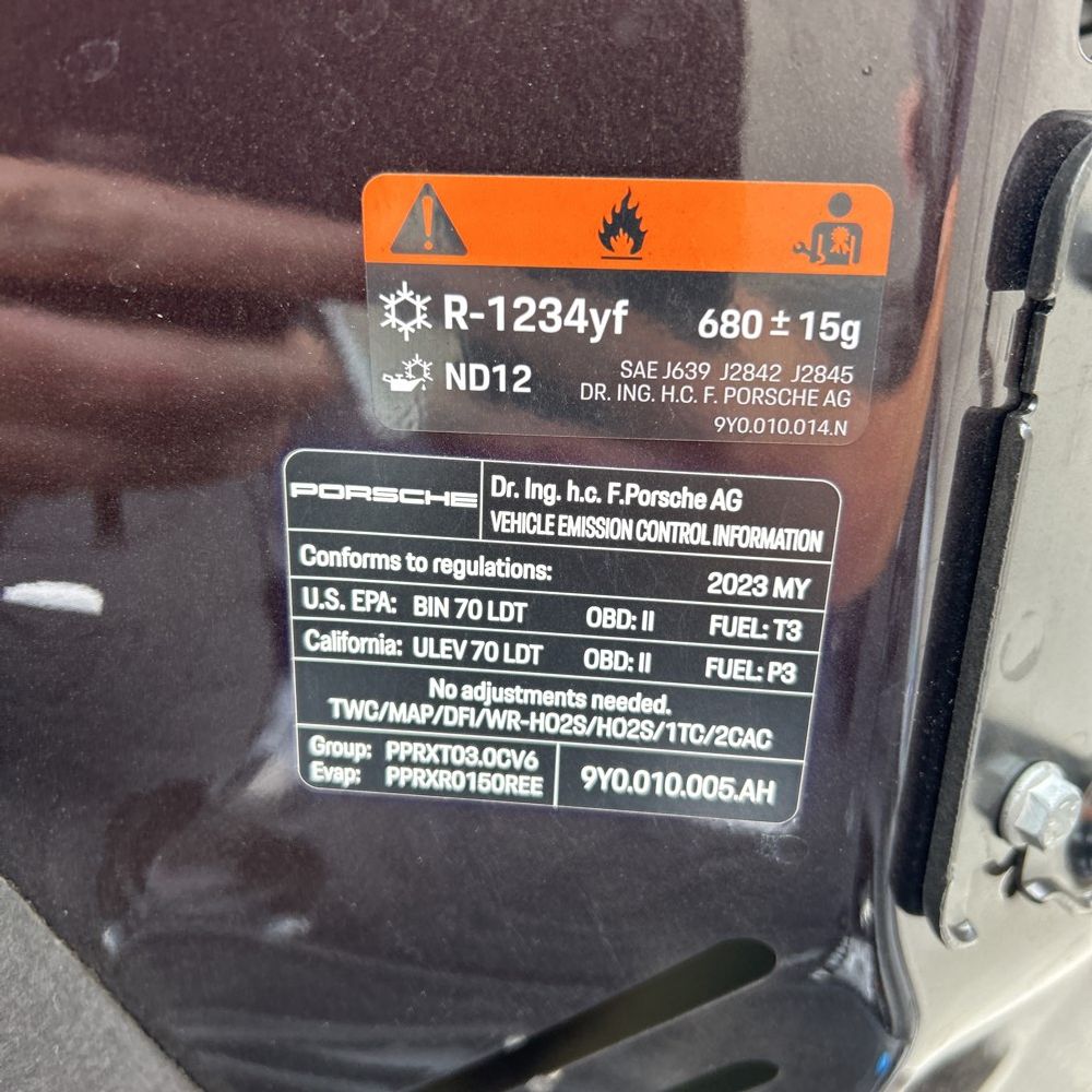 2023 Porsche Cayenne Base