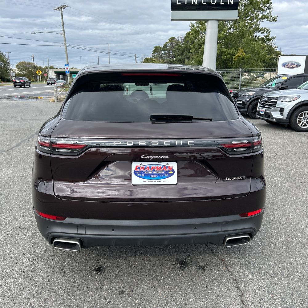 2023 Porsche Cayenne Base