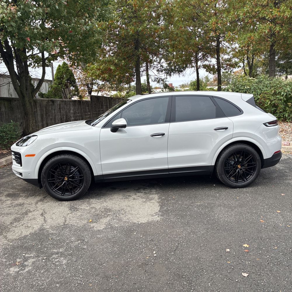 2024 Porsche Cayenne Base