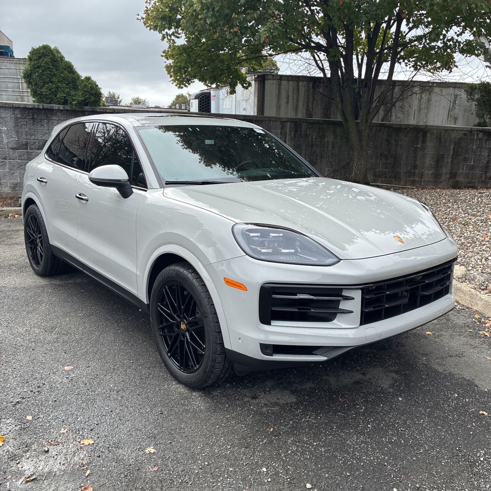 2024 Porsche Cayenne Base