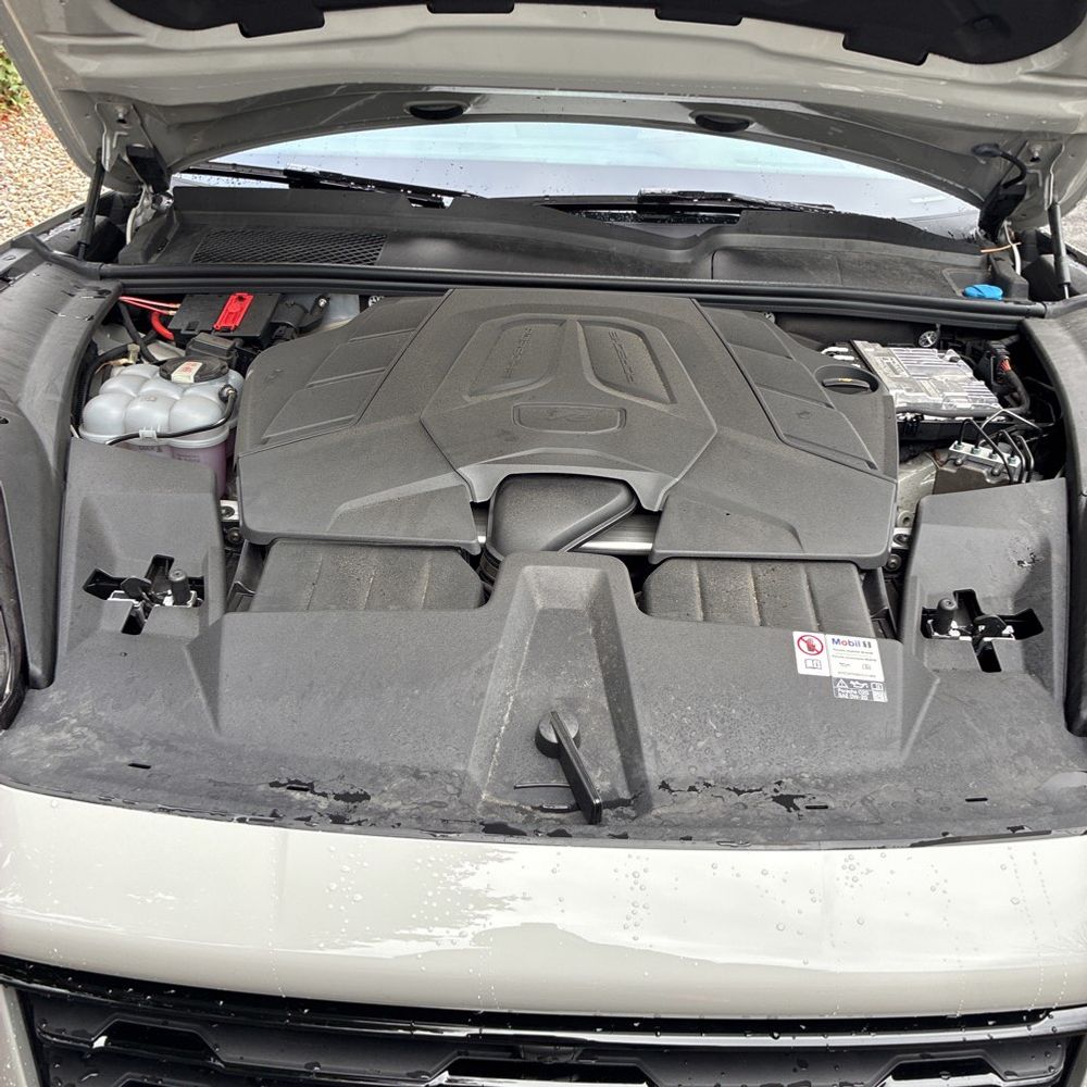 2024 Porsche Cayenne Base
