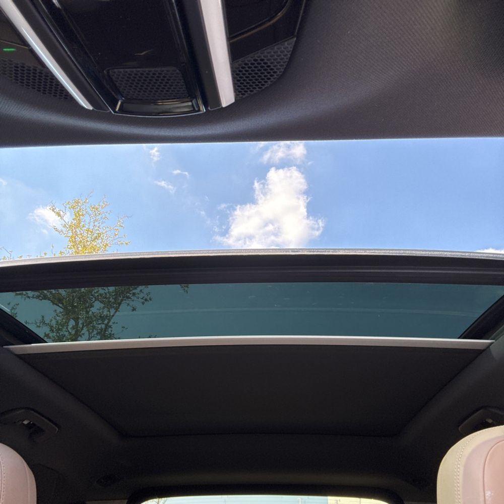 2022 Porsche Cayenne Base