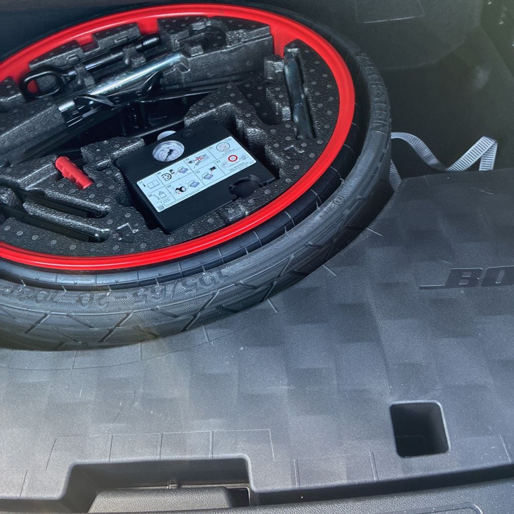 2022 Porsche Cayenne Base
