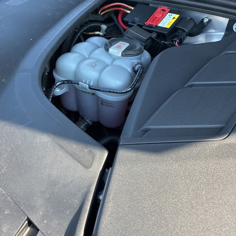 2022 Porsche Cayenne Base