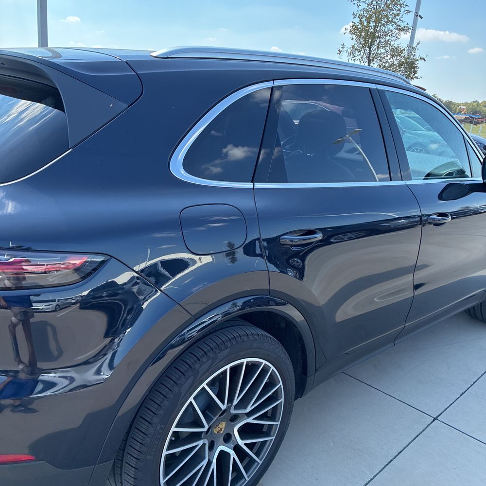 2022 Porsche Cayenne Base