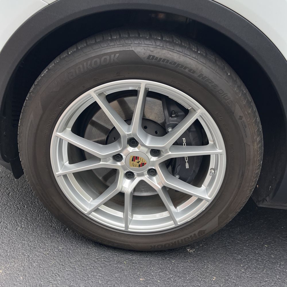 2024 Porsche Cayenne Base