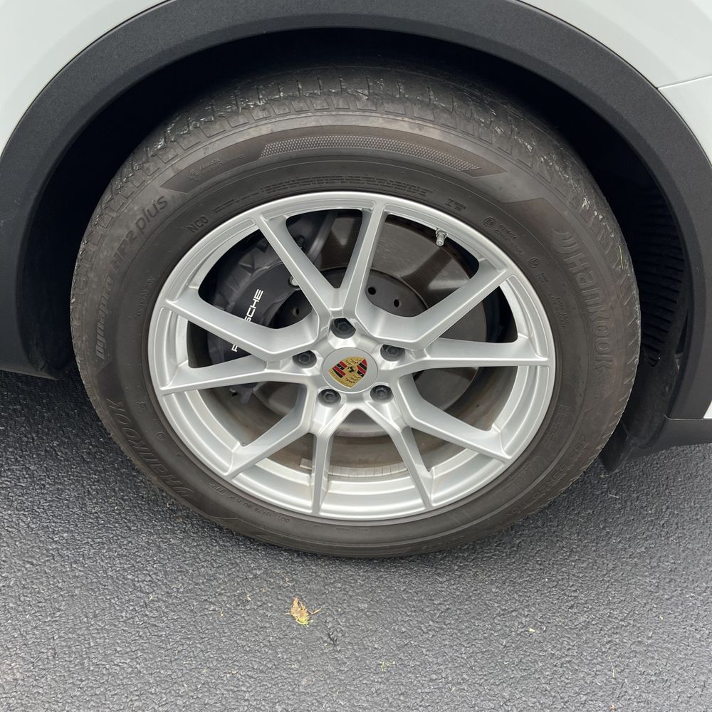 2024 Porsche Cayenne Base