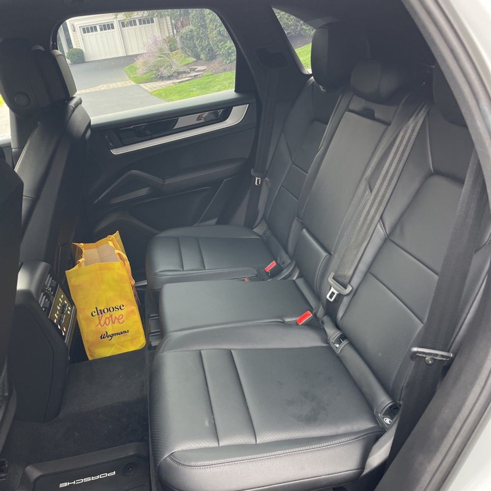 2024 Porsche Cayenne Base