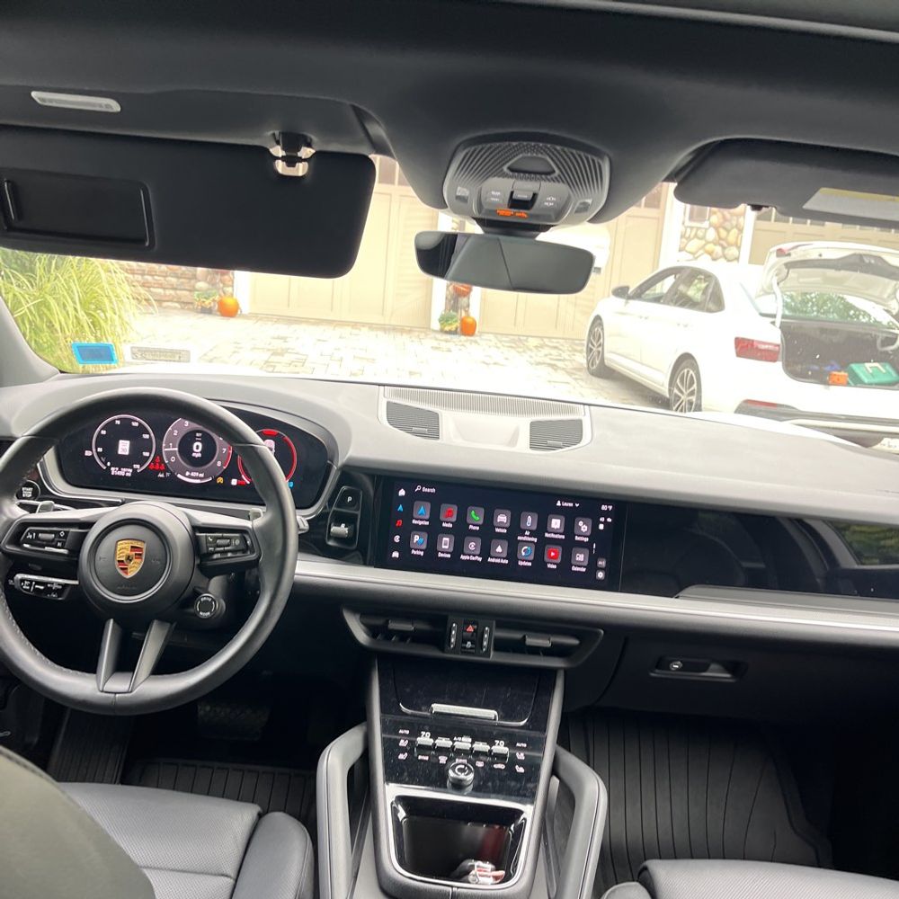 2024 Porsche Cayenne Base