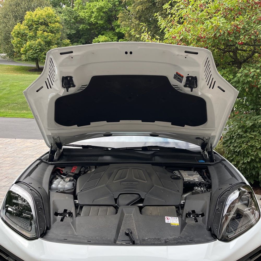 2024 Porsche Cayenne Base