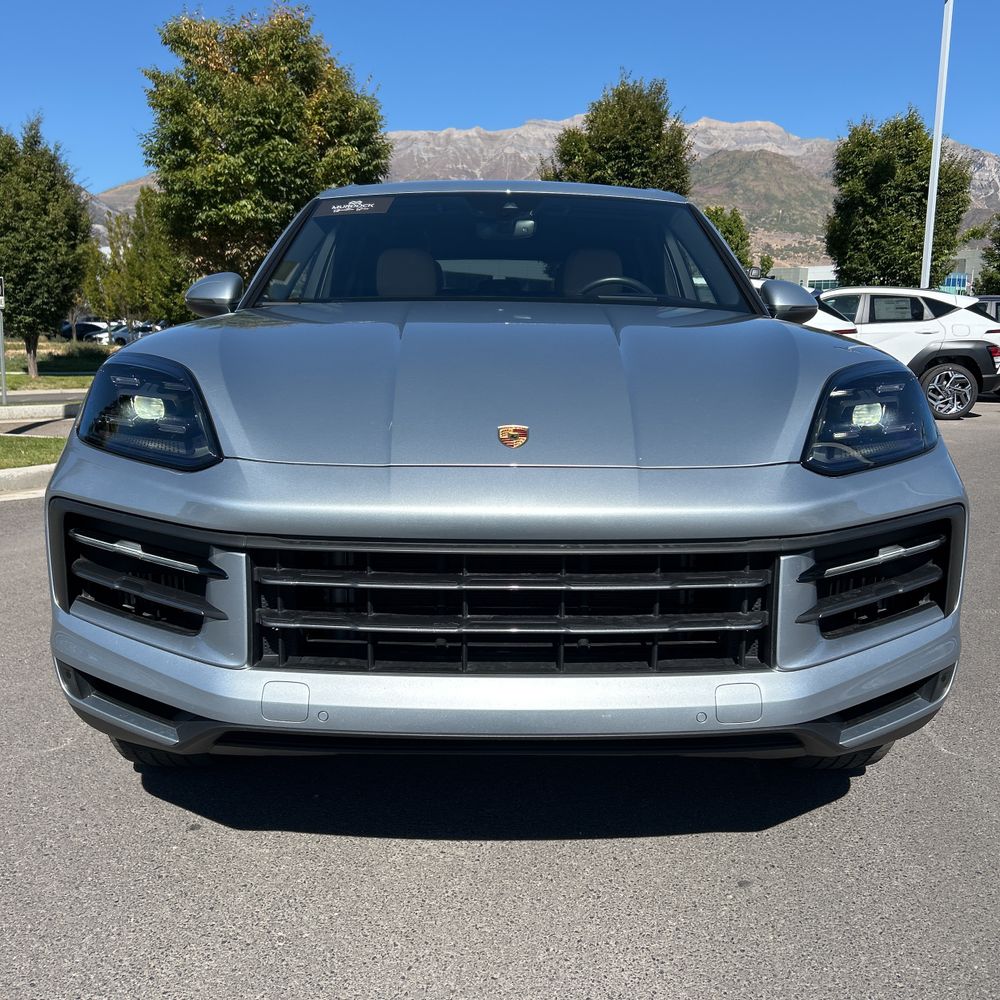 2024 Porsche Cayenne Base