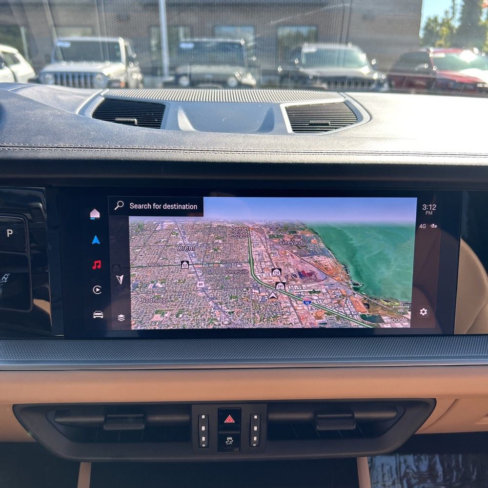 2024 Porsche Cayenne Base