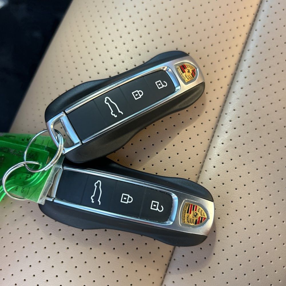 2024 Porsche Cayenne Base