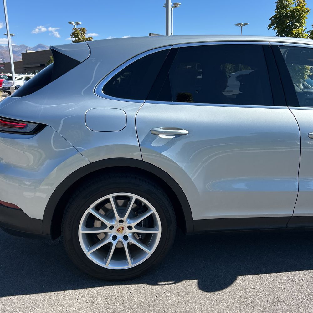 2024 Porsche Cayenne Base