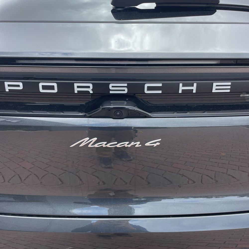 2024 Porsche Macan EV 4