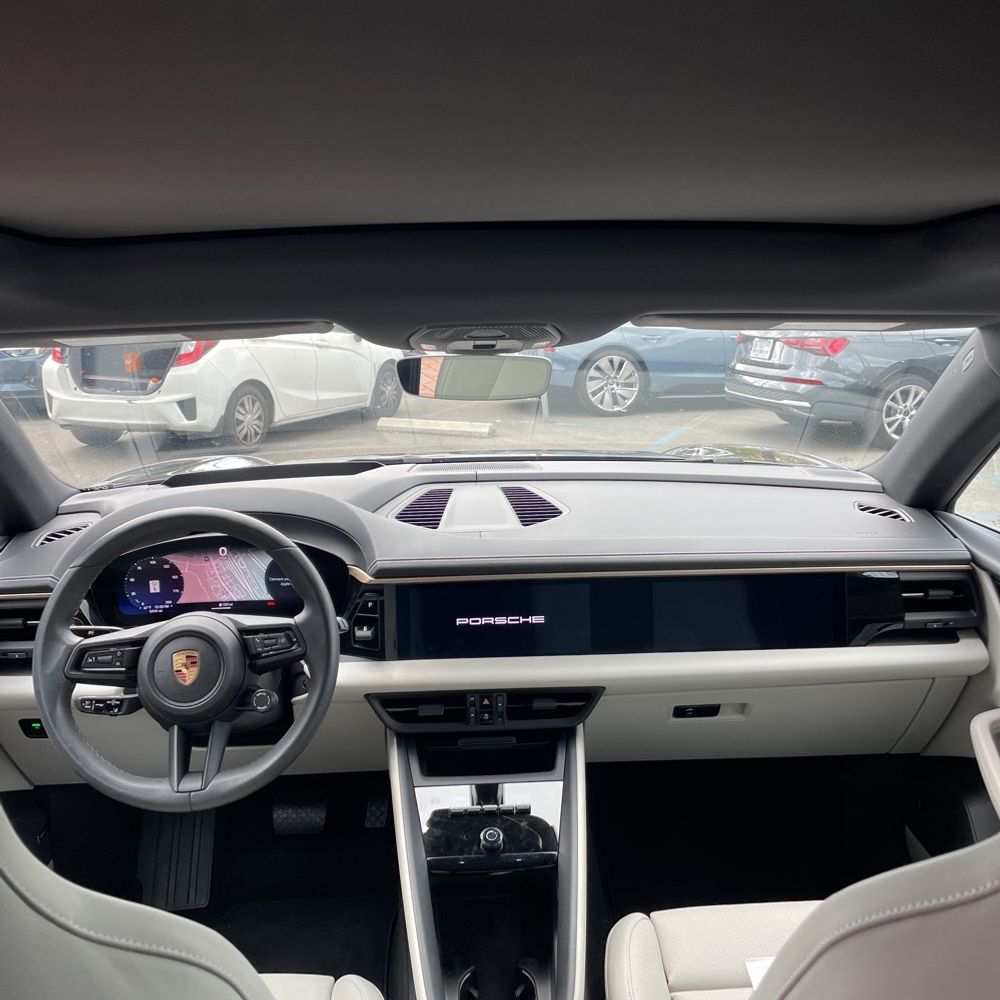 2024 Porsche Macan EV 4