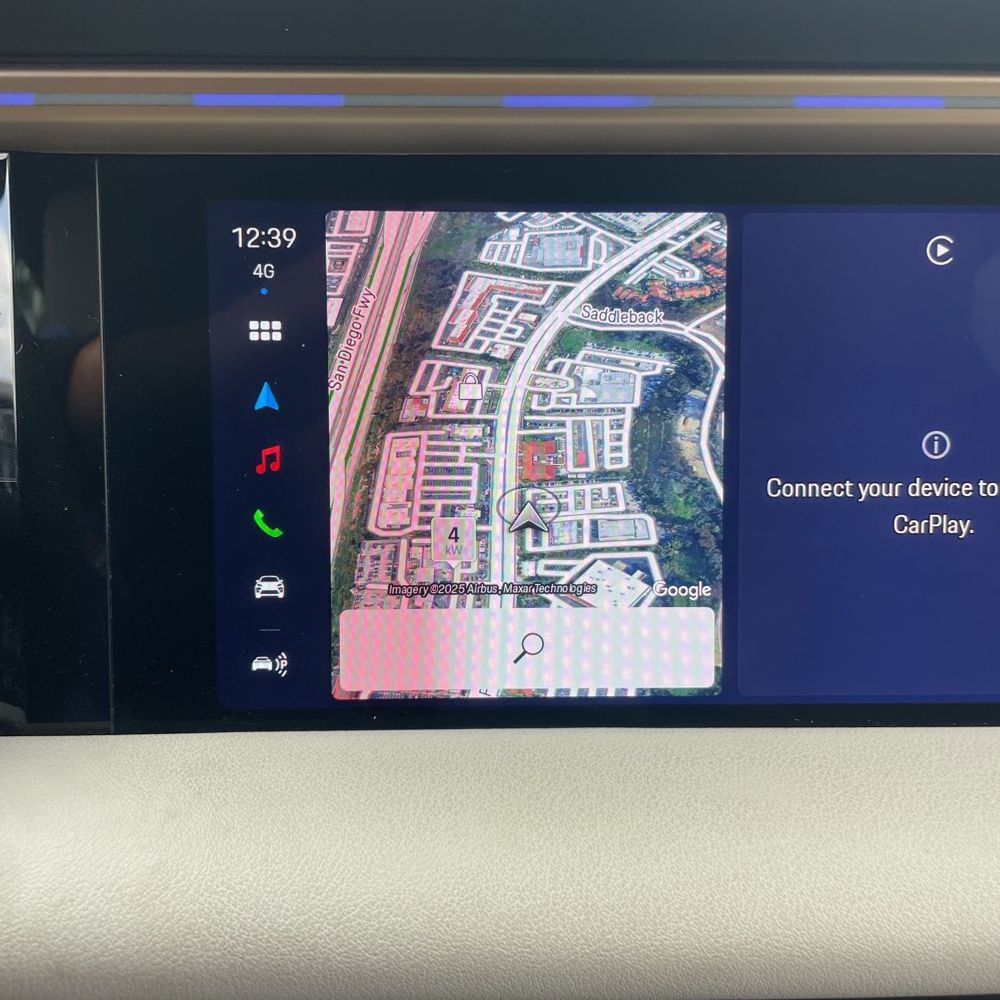 2024 Porsche Macan EV 4