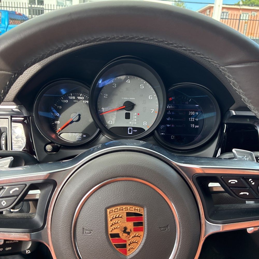 2020 Porsche Macan S
