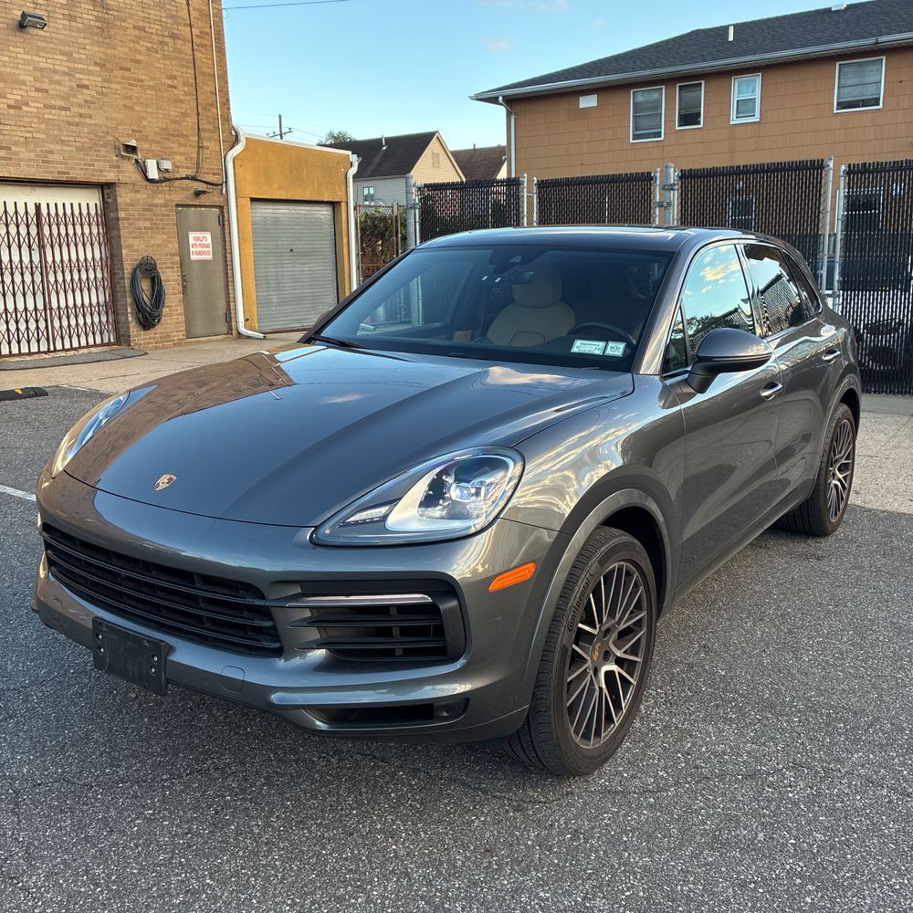 2023 Porsche Cayenne S