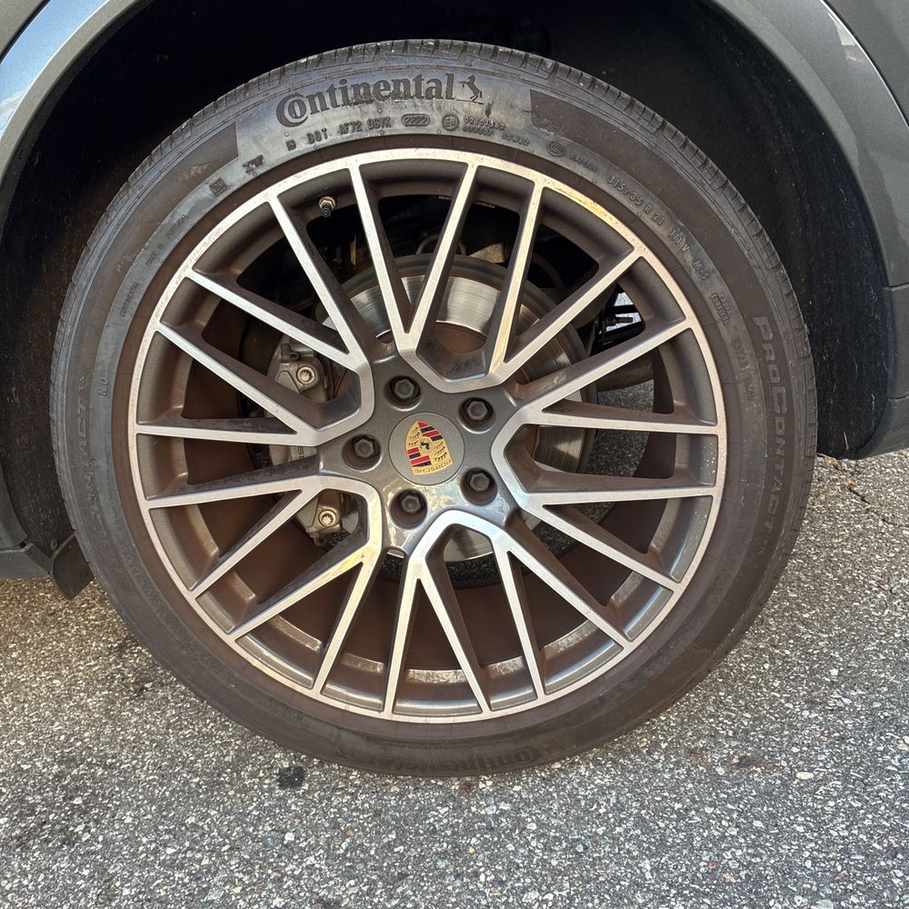 2023 Porsche Cayenne S