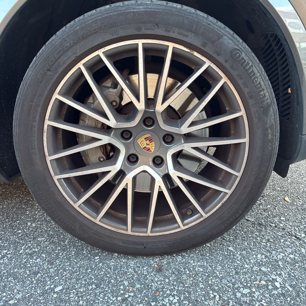 2023 Porsche Cayenne S